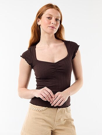 T-shirt côtelé à manches courtes avec manches volantées