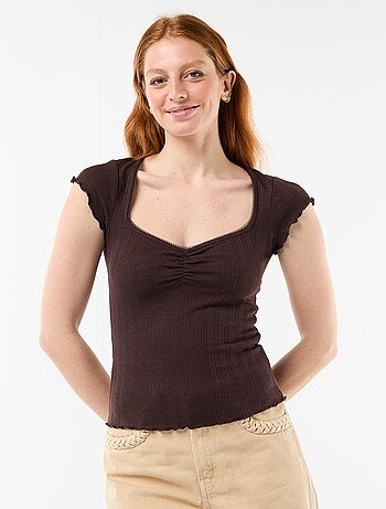 T-shirt côtelé à manches courtes avec manches volantées