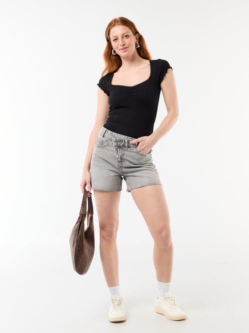 T-shirt côtelé à manches courtes avec manches volantées - Kiabi