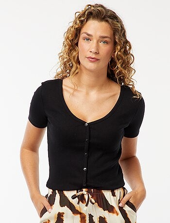 T-shirt côtelé à ouverture boutonnée