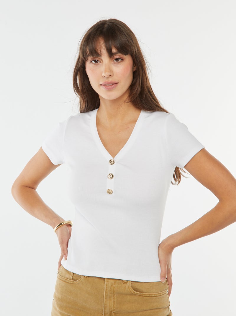 T-shirt côtelé avec boutons fantaisies Blanc - Kiabi