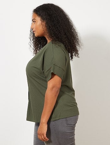 T-shirt côtelé avec boutons - Kiabi
