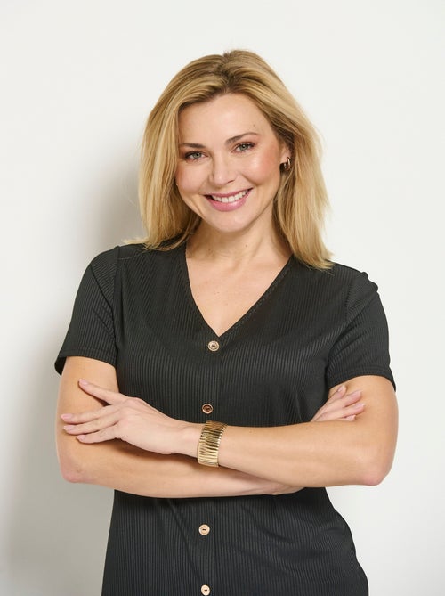 T-shirt côtelé uni droit court col V - Kiabi