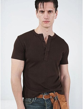 T-shirt coupe ajustée, col rond, en coton, avec détails de boutons giesto