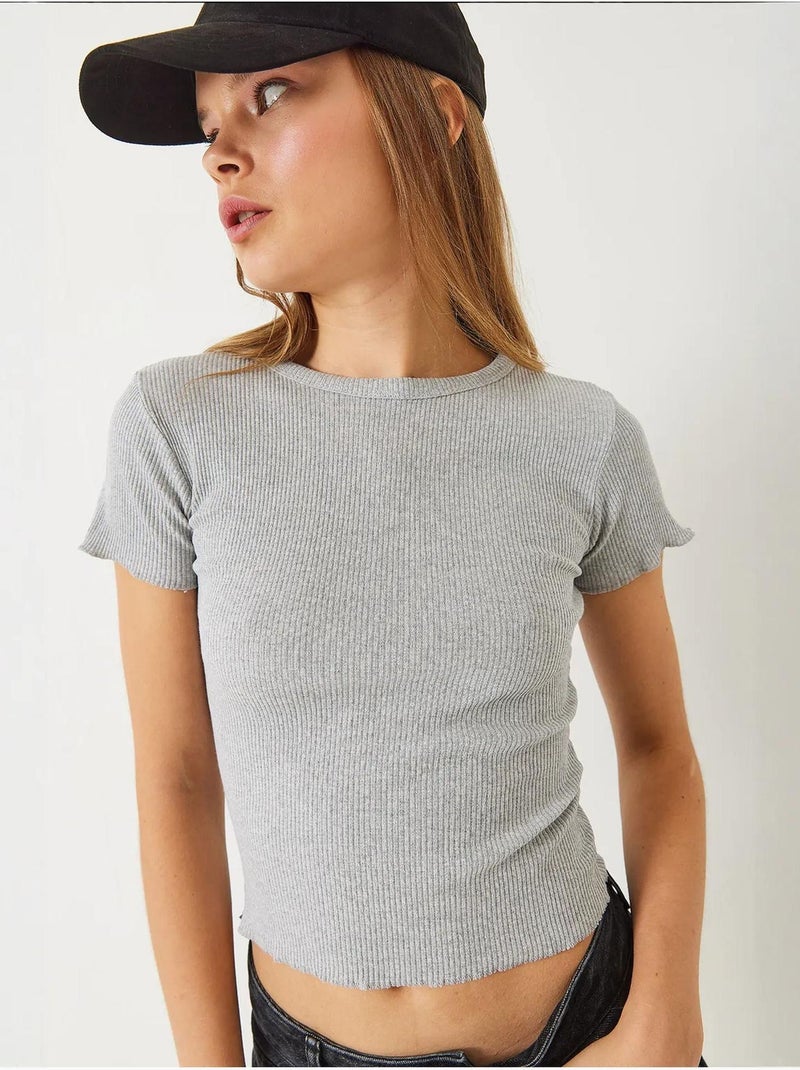 T-shirt court à col rond côtelé avec bord ondulé lucci Gris - Kiabi