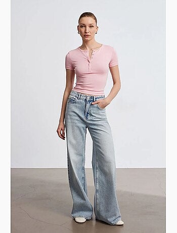T-shirt crop en jersey coupe ajustée dilvin