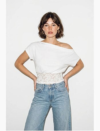 T-shirt court asymétrique dentelle manches courtes lucci