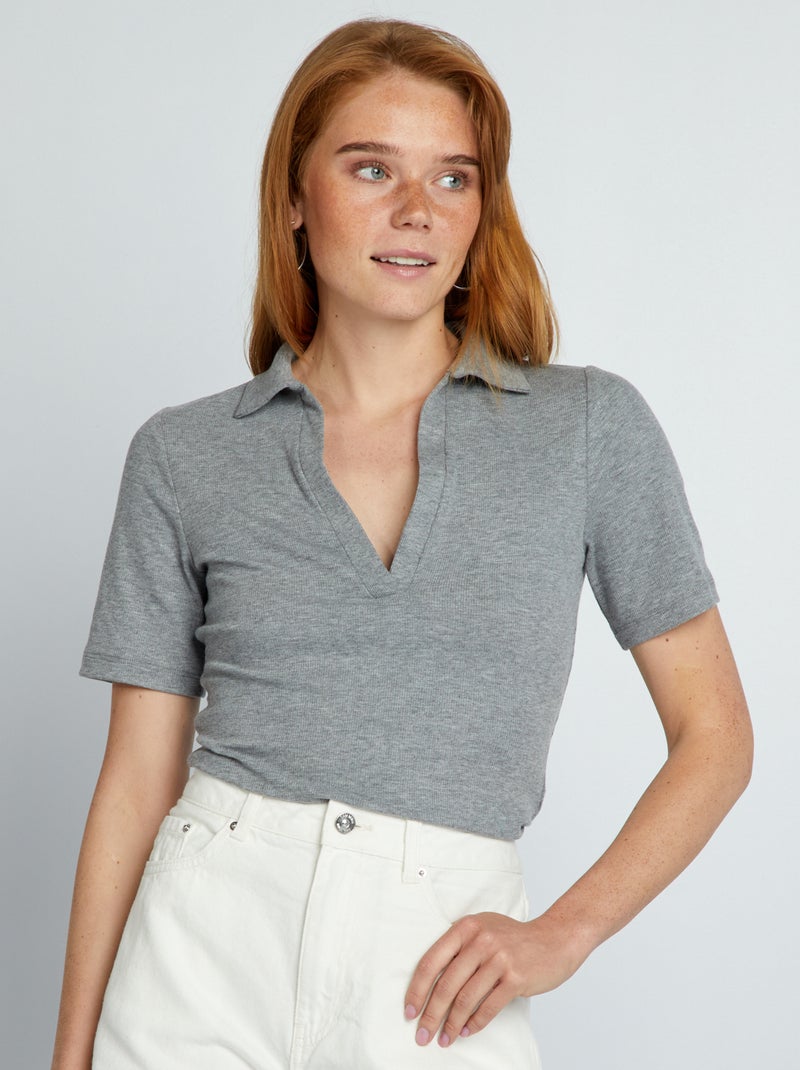 T-shirt court avec col polo Gris - Kiabi