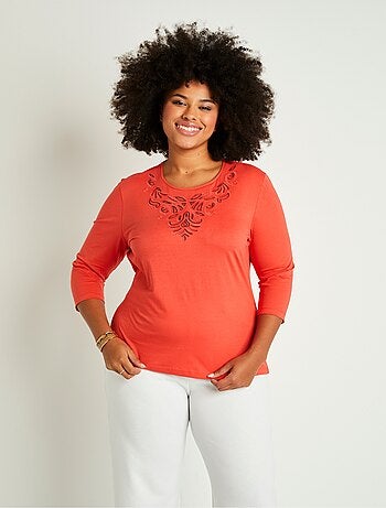 T-shirt court brodé manches 3/4