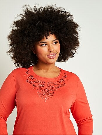 T-shirt court brodé manches 3/4