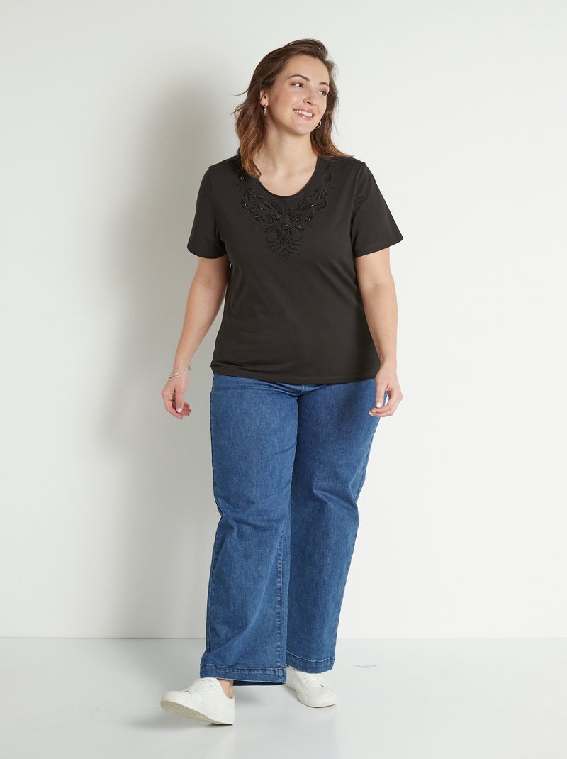 T-shirt court brodé manches courtes Noir - Kiabi