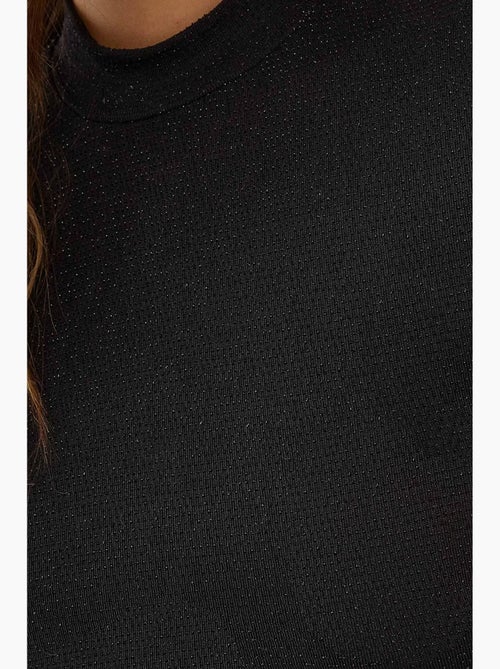 T-shirt court col montant ajusté maille manches courtes hiccup - Kiabi T-shirt court col montant ajusté maille manches courtes hiccup - Kiabi