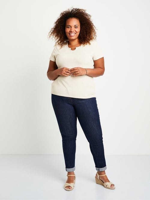 T-shirt court col rond bijou - Kiabi T-shirt court col rond bijou - Kiabi
