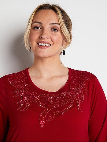 T-shirt court col rond résille brodé strass