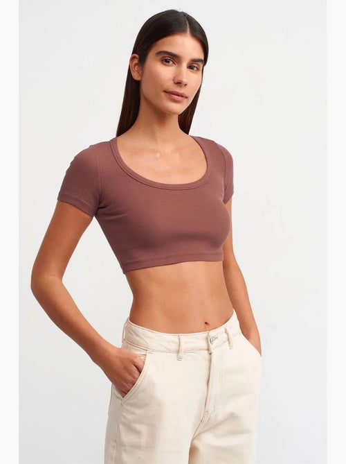 T-shirt court côtelé femme dilvin - Kiabi T-shirt court côtelé femme dilvin - Kiabi