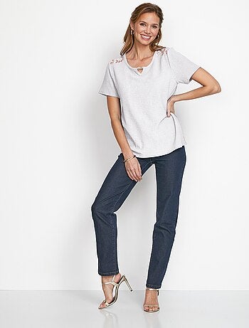 T-shirt court dentelle