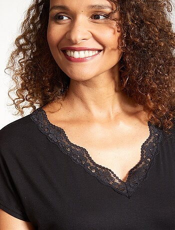 T-shirt court extensible dentelle