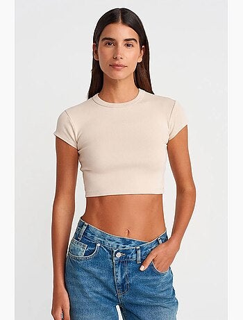 T-shirt court femme coupe ajustée col rond dilvin