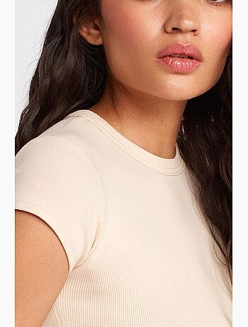 T-shirt court femme coupe ajustée col rond dilvin