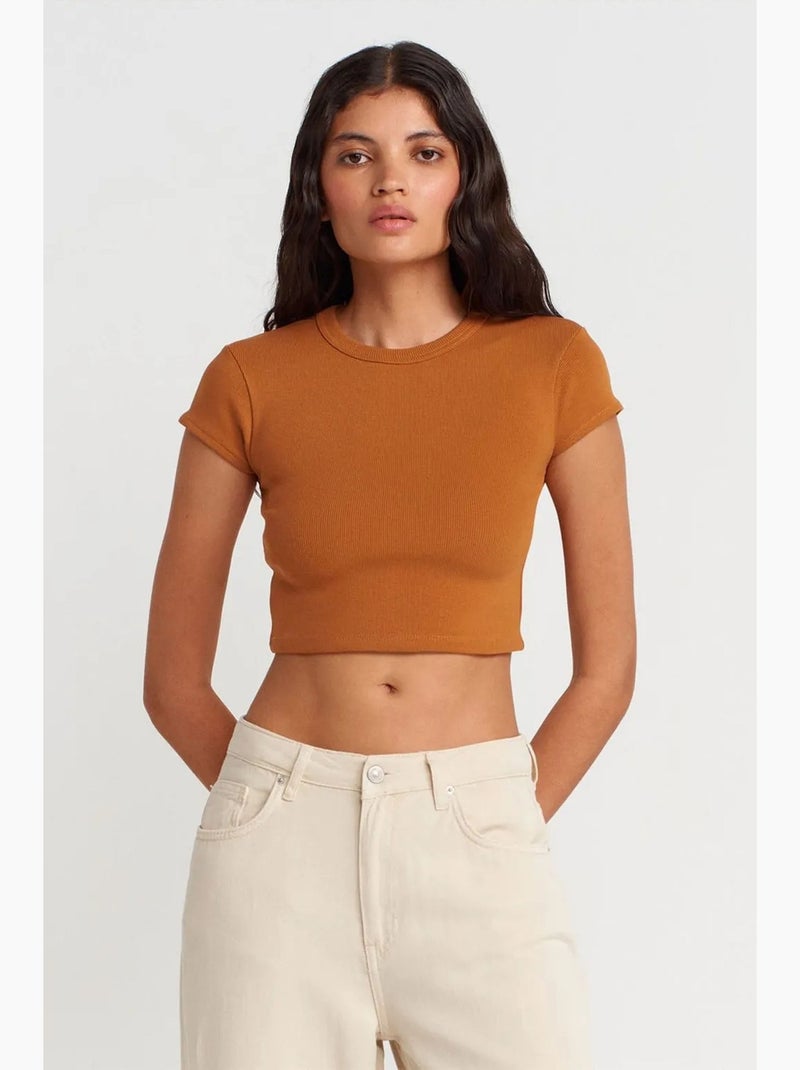 T-shirt court femme coupe ajustée col rond dilvin Camel - Kiabi