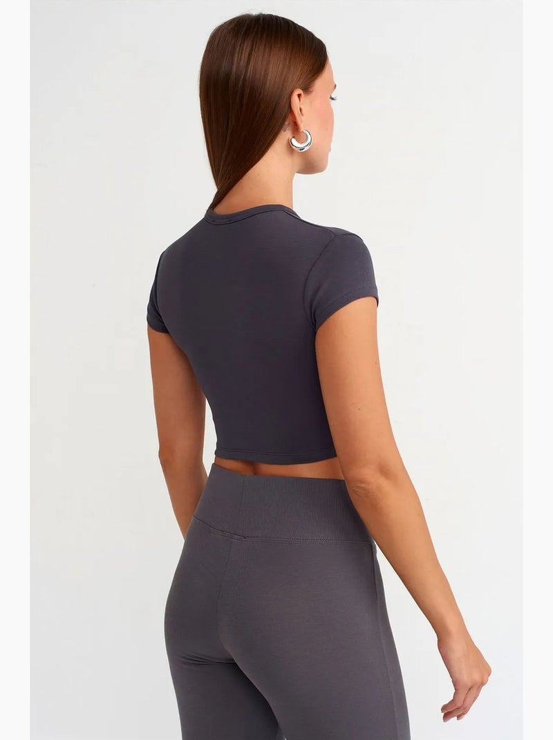 T-shirt court femme, coupe ajustée, col rond dilvin Gris Noir - Kiabi