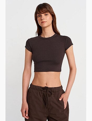 T-shirt court femme coupe ajustée col rond dilvin