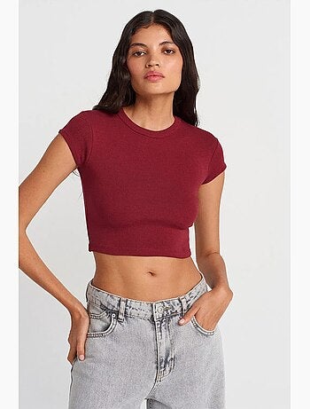 T-shirt court femme coupe ajustée col rond dilvin