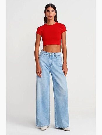 T-shirt court femme coupe ajustée col rond dilvin