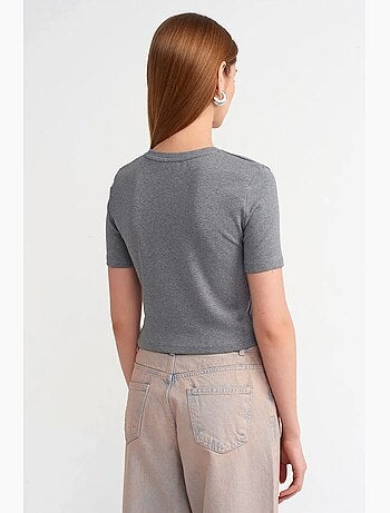 T-shirt court femme coupe ajustée dilvin