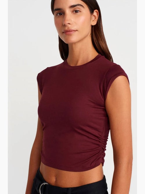 T-shirt court sans manches femme dilvin - Kiabi T-shirt court sans manches femme dilvin - Kiabi