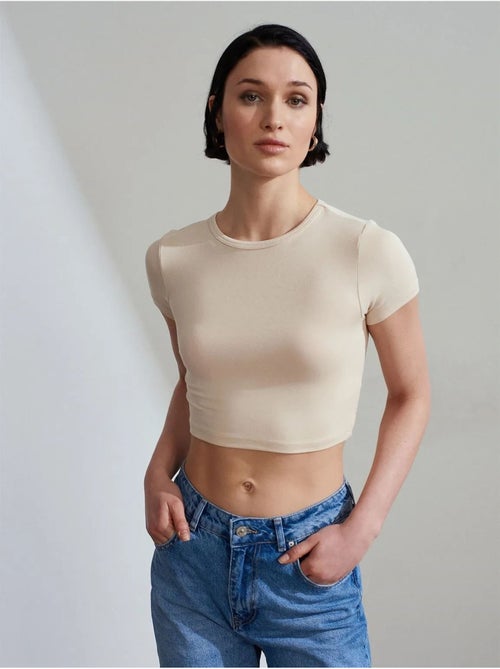 T-shirt Crop Femme Coupe Slim À Col Rond - Kiabi T-shirt Crop Femme Coupe Slim À Col Rond - Kiabi