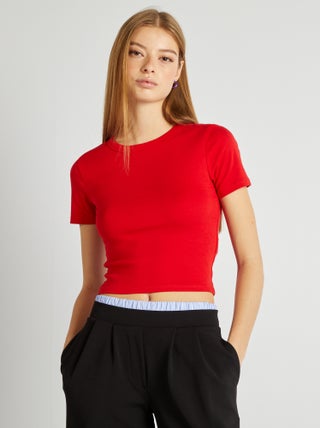 T-shirt cropped manches courtes