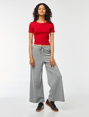 T-shirt cropped manches courtes