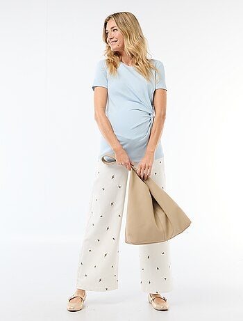 T-shirt de maternité avec col rond drapé