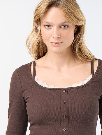 T-shirt débardeur 2-en-1 avec col dentelle