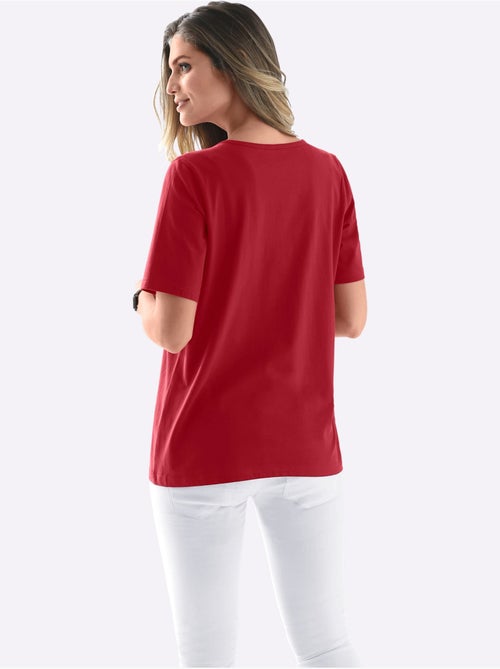 T-shirt d'été avec col V à empiècements rayés et œillets argent - Taille standard - Moda Vilona - Kiabi T-shirt d'été avec col V à empiècements rayés et œillets argent - Taille standard - Moda Vilona - Kiabi