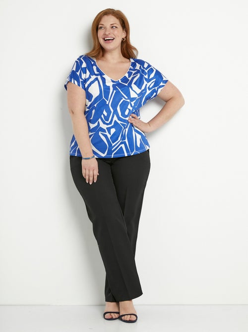 T-shirt droit court col V imprimé graphique - Kiabi