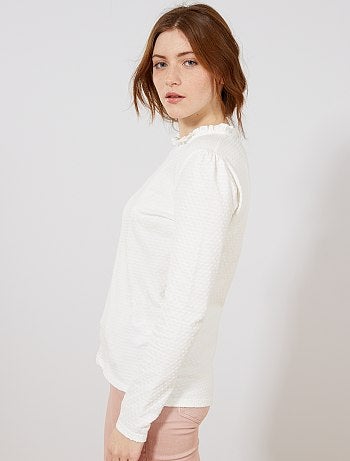 T-shirt effet plumetis avec col volanté - Kiabi