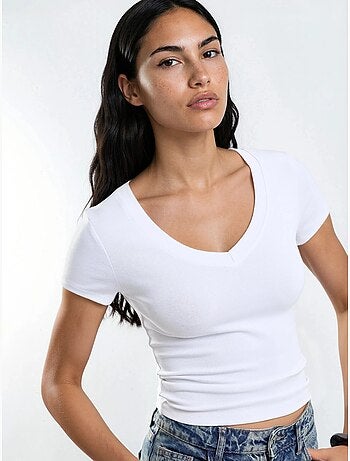 T-shirt élastique à manches courtes avec col en v busem