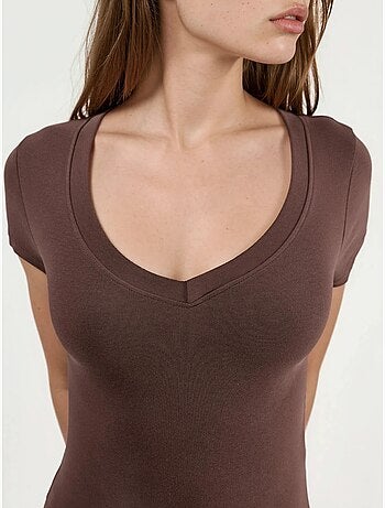 T-shirt élastique à manches courtes avec col en v busem