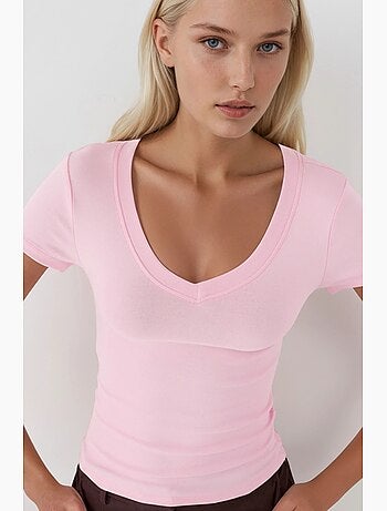 T-shirt élastique à manches courtes avec col en v busem