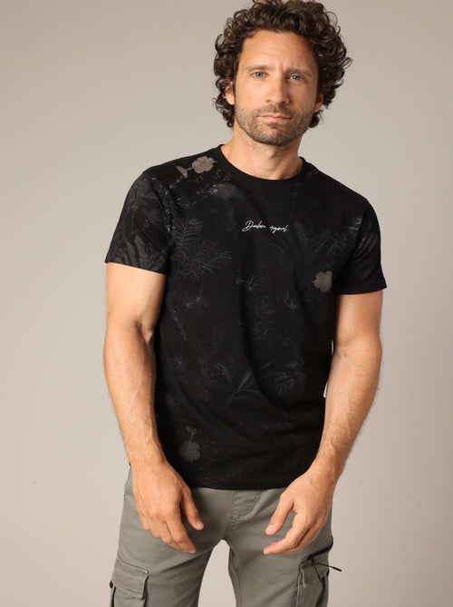 T-shirt en 100% coton à imprimé végétal et têtes de mort intégrées
 'Deeluxe' - Kiabi