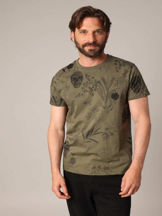 T-shirt en 100% coton à imprimé végétal et têtes de mort intégrées
 'Deeluxe'
