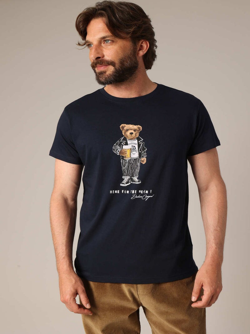T-shirt en 100% coton avec imprimé ours décalé et message « Here for the Bear ».
 'Deeluxe' Bleu marine - Kiabi