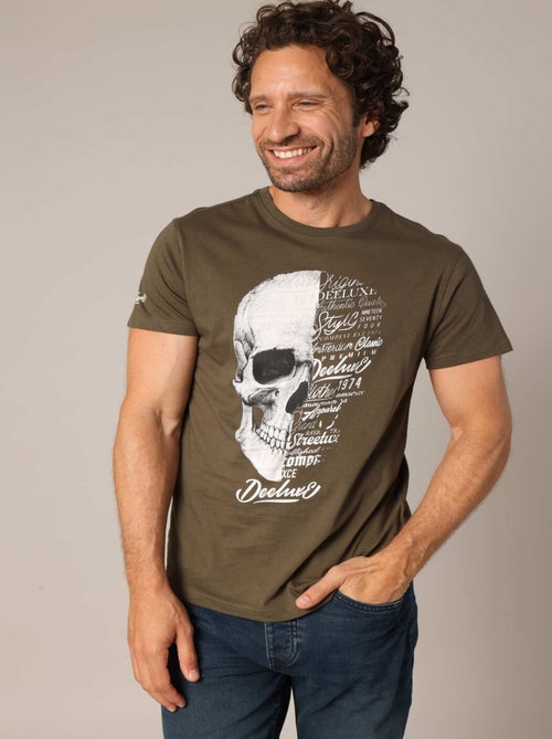 T-shirt en 100% coton avec imprimé tête de mort et typographies contrastées  'Deeluxe' - Kiabi