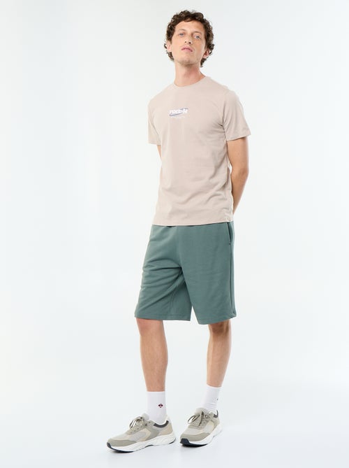 T-shirt en coton à col rond homme avec motif - Kiabi T-shirt en coton à col rond homme avec motif - Kiabi