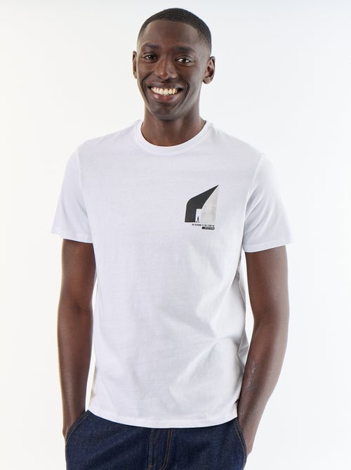 T-shirt en coton à col rond homme avec motif placé - Kiabi T-shirt en coton à col rond homme avec motif placé - Kiabi