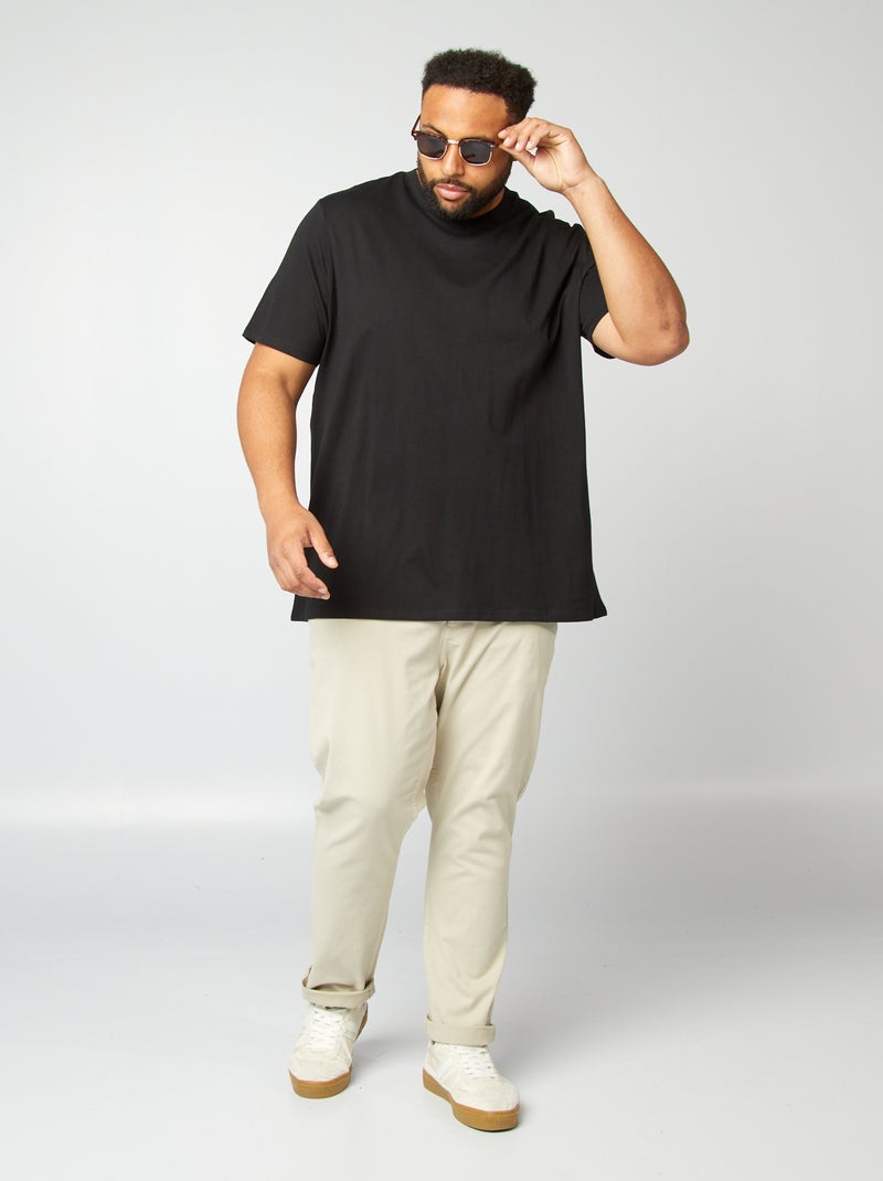 T-shirt en coton à col V pour homme Noir - Kiabi