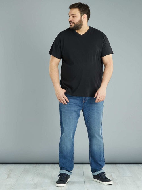T-shirt en coton à col V pour homme - Kiabi T-shirt en coton à col V pour homme - Kiabi