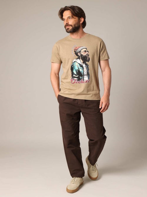 T-shirt en coton avec imprimé hipster barbu
 'Deeluxe' - Kiabi
